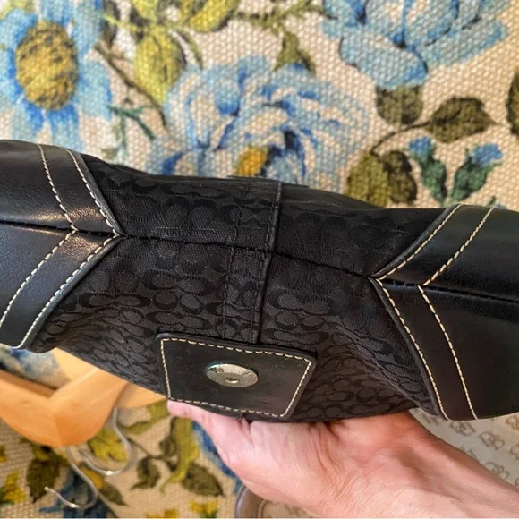 Coach Mini Signature Hobo Black Shoulder Bag - Picture 9 of 10